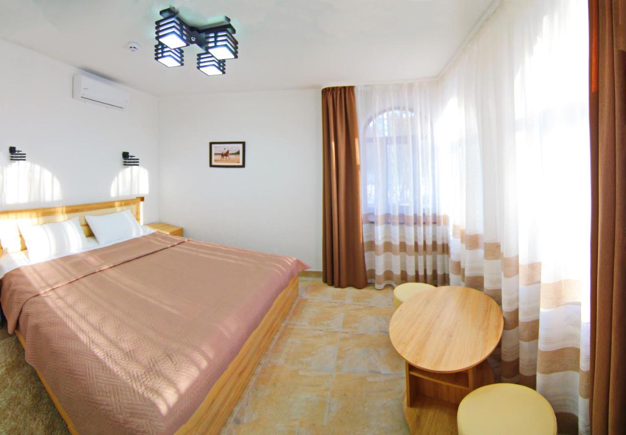 Мисливець В Комплексі "Сокіл" Hotel Susk Exterior photo