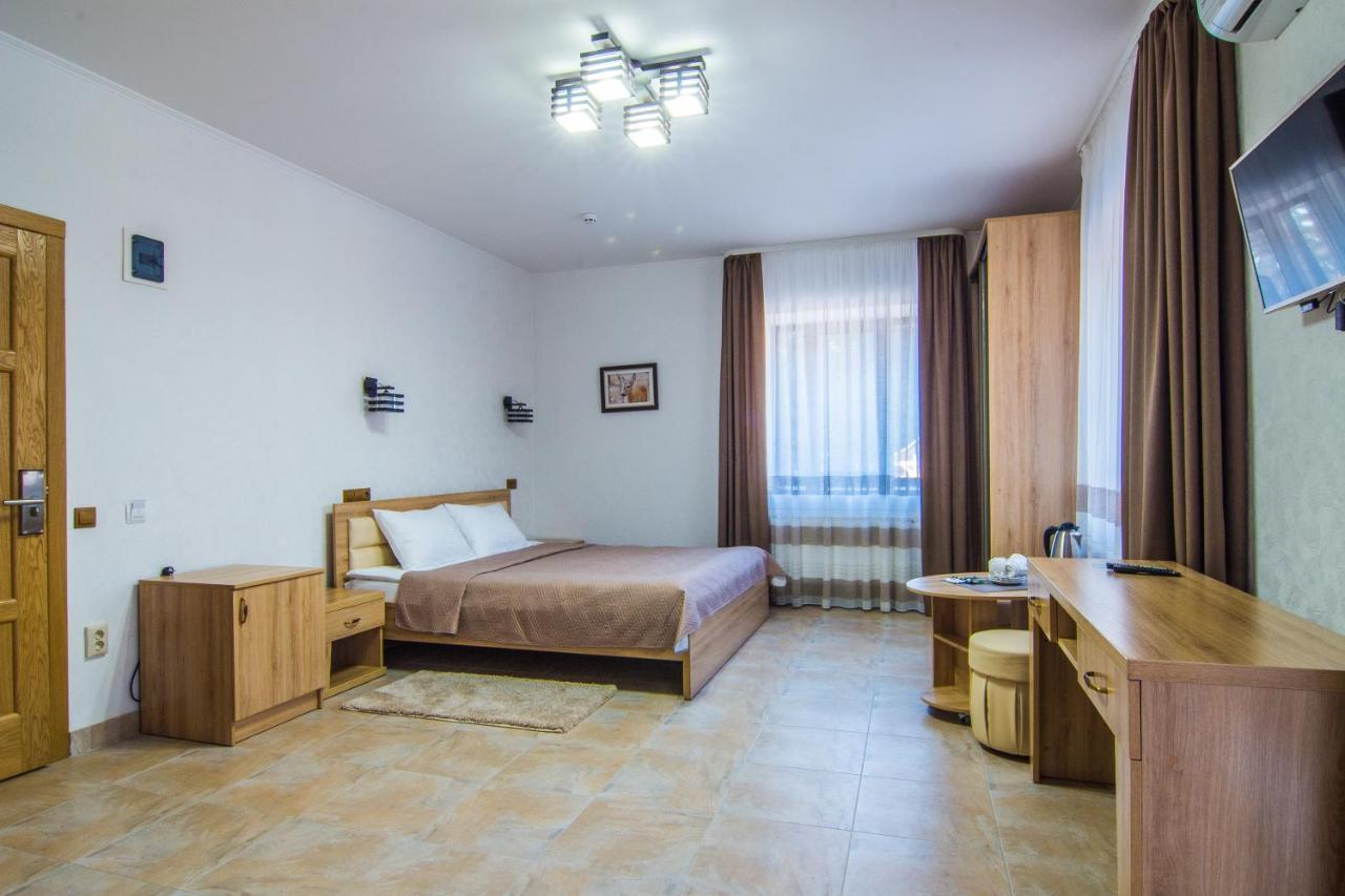 Мисливець В Комплексі "Сокіл" Hotel Susk Exterior photo