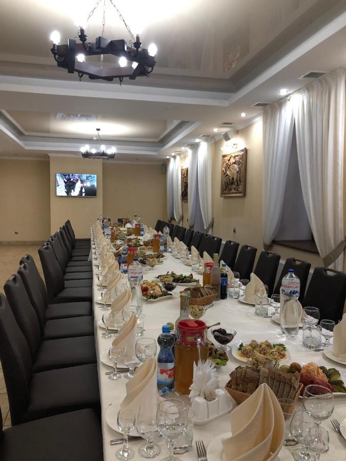 Мисливець В Комплексі "Сокіл" Hotel Susk Exterior photo