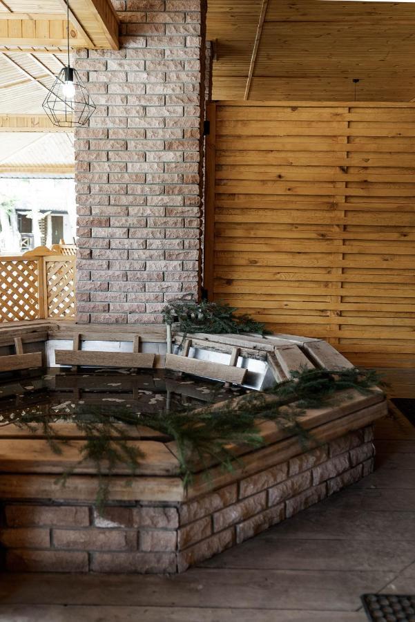 Мисливець В Комплексі "Сокіл" Hotel Susk Exterior photo